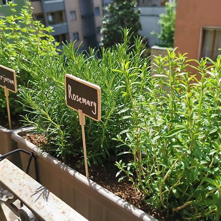 Spacious Apartment 50 Meters From The Metro Milano Ngoại thất bức ảnh