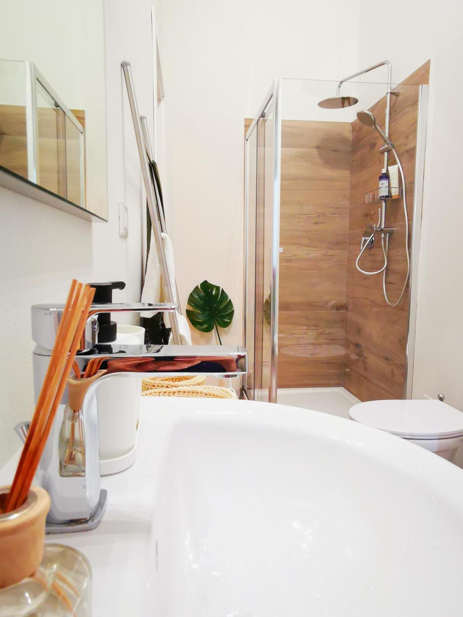 Spacious Apartment 50 Meters From The Metro Milano Phòng bức ảnh