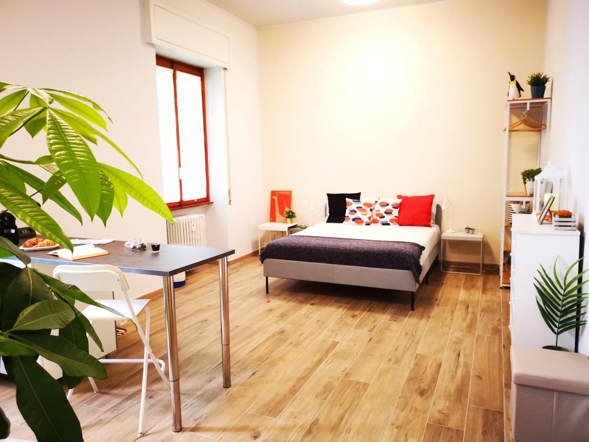 Spacious Apartment 50 Meters From The Metro Milano Phòng bức ảnh