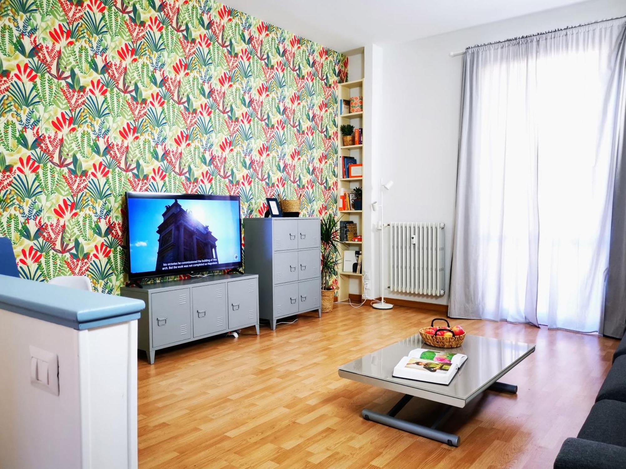 Spacious Apartment 50 Meters From The Metro Milano Ngoại thất bức ảnh