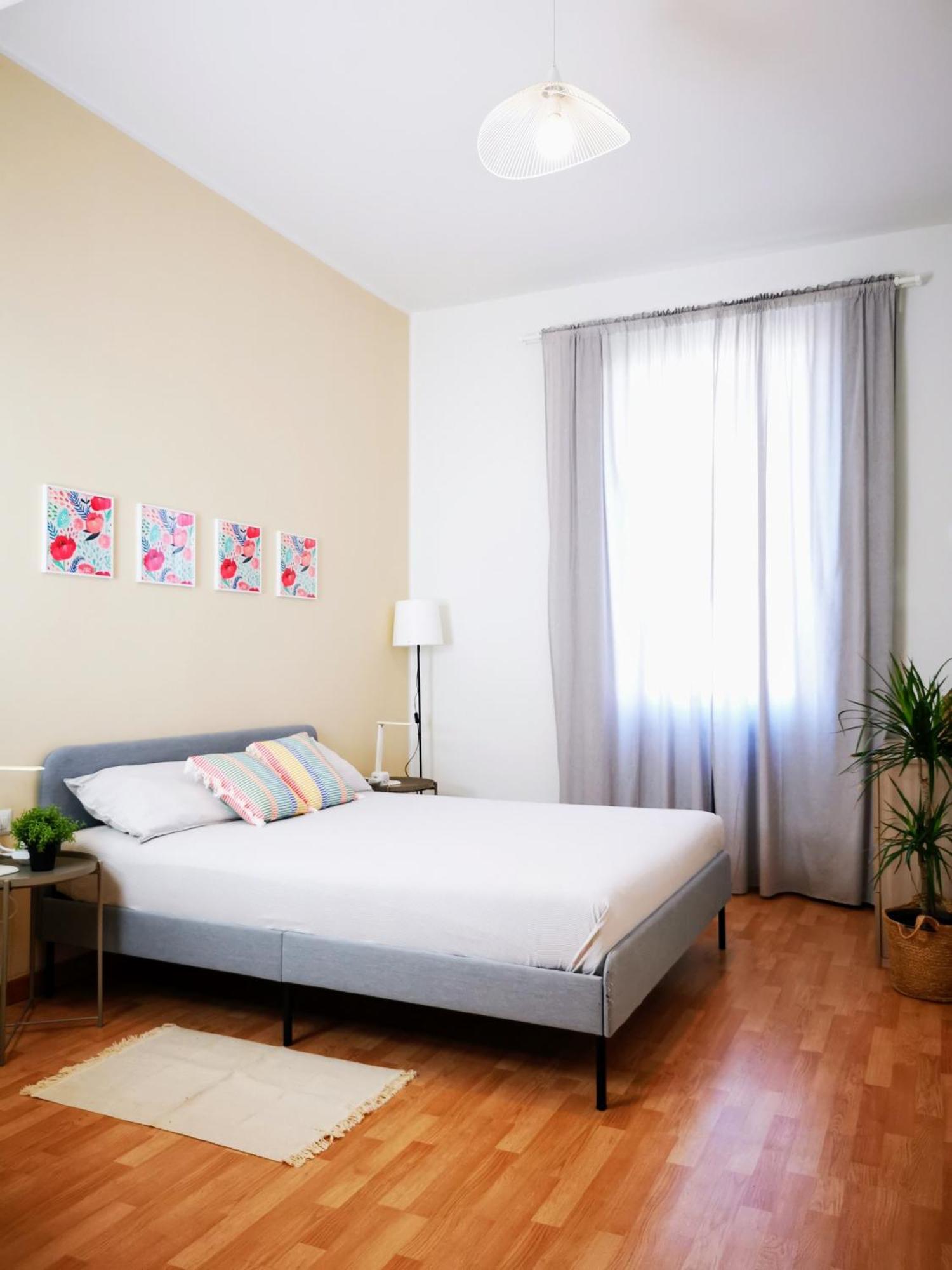Spacious Apartment 50 Meters From The Metro Milano Ngoại thất bức ảnh